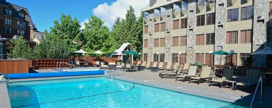 Mountain Side Hotel Whistler