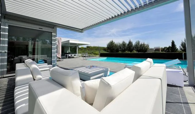 American Awning & Blind Company