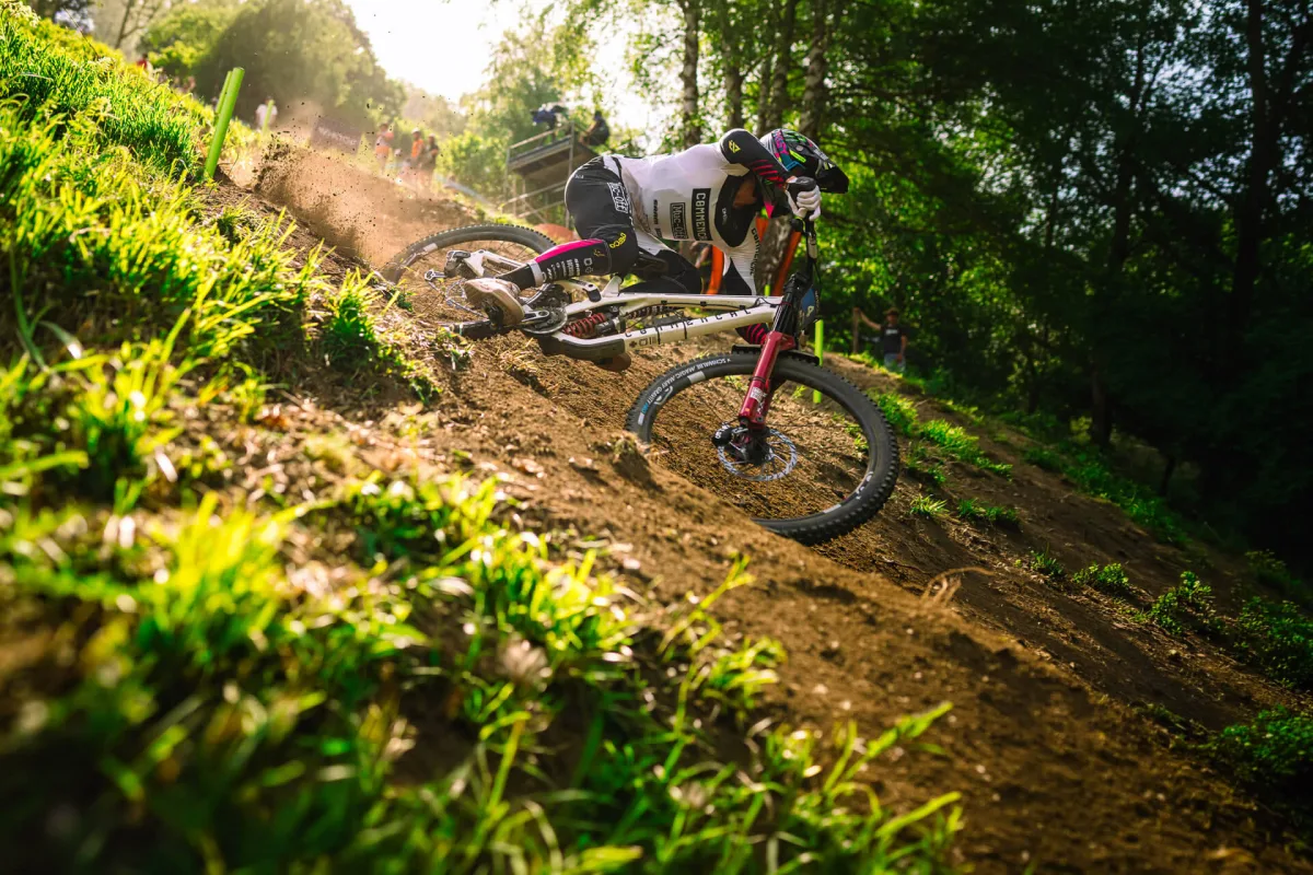 COMMENCAL - Sports & Leisure products | Andorra