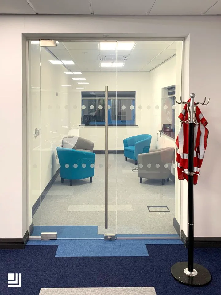 Priviglaze Smart Glass - Construction products | United Kingdom
