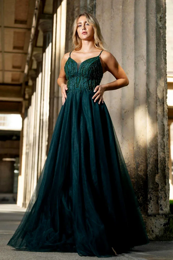 Dein Ballkleid - Apparel & Textiles products | Germany