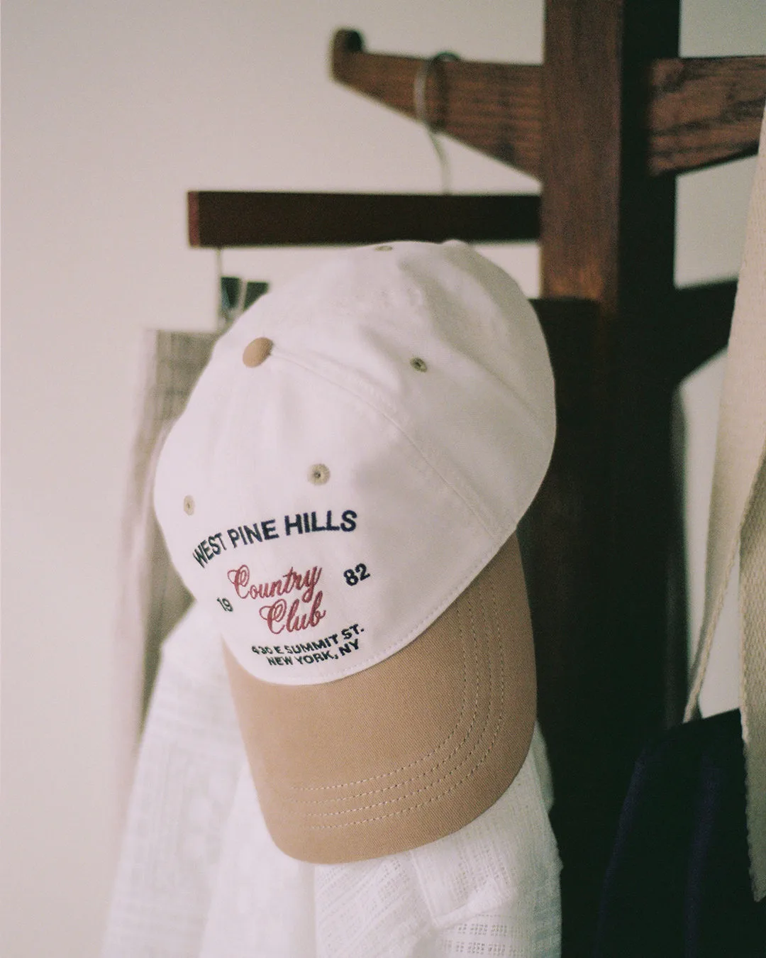 Abercrombie & Fitch - Apparel & Textiles products | United States