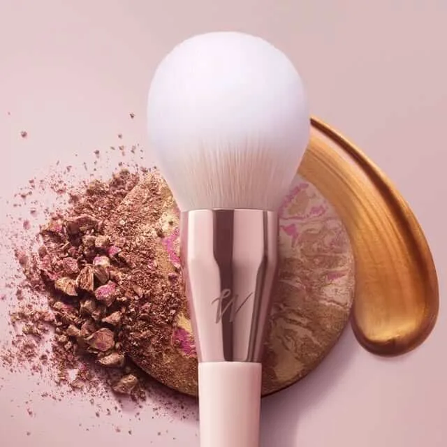 Lise Watier Cosmetics - Beauty & Cosmetics products | Canada