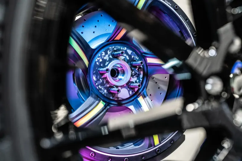 Elaphe Propulsion Technologies Ltd
In-Wheel Electric Propulsion Systems, Power Electronics, Multiple-Motor Propulsion Control