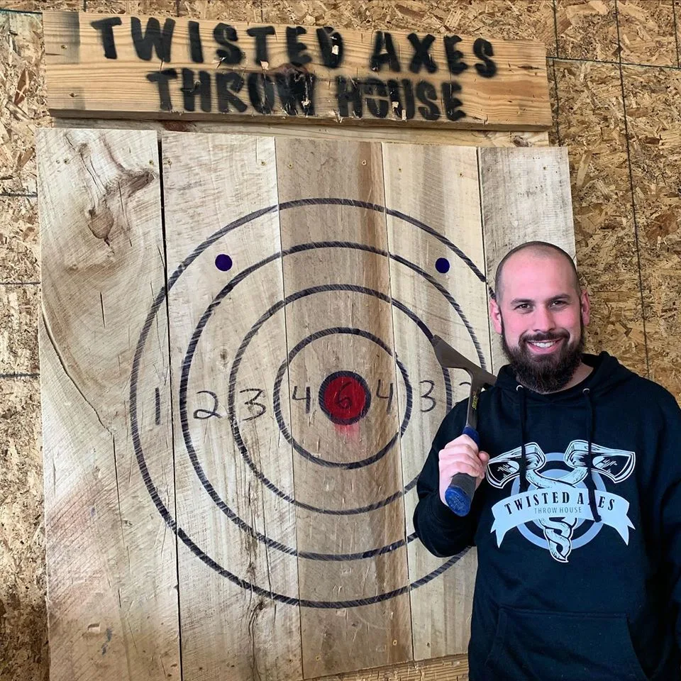 Twisted Axes Throw House