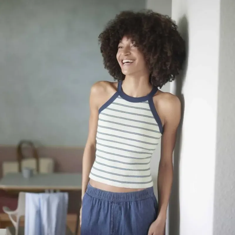 Fast Retailing Co., Ltd. product image 5