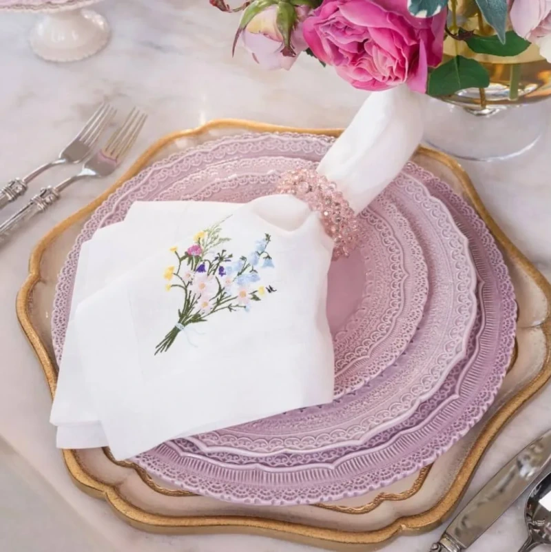 Arte Italica and Crown Linen Designs